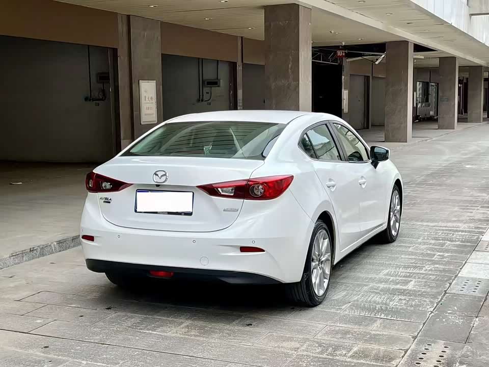 Mazda 3 Angkesaila