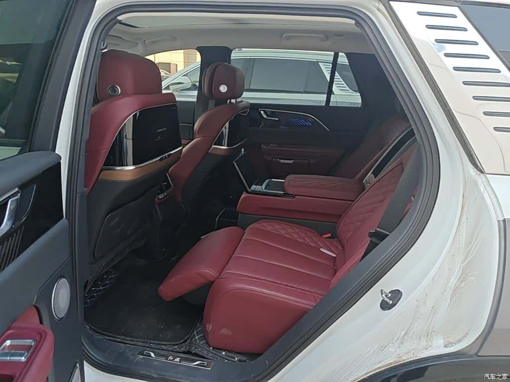 Hongqi E-HS9, 2023 17