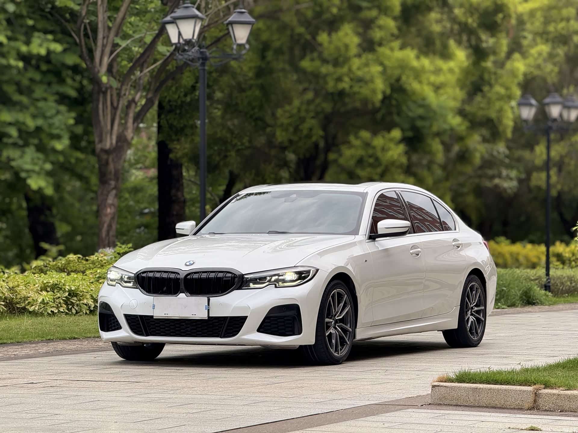 BMW 3 Series, 2019 1