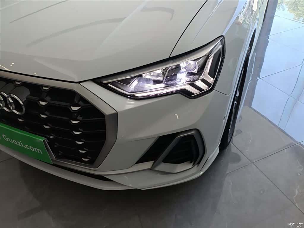 Audi Q3, 2023 24