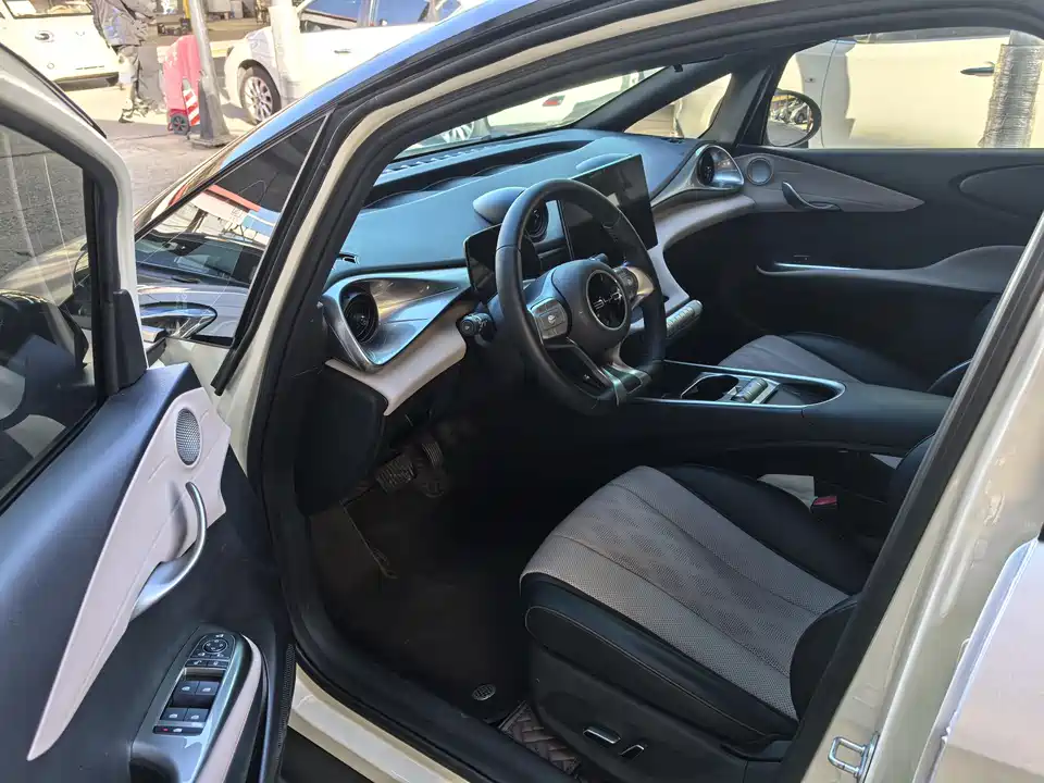 BYD dolphin