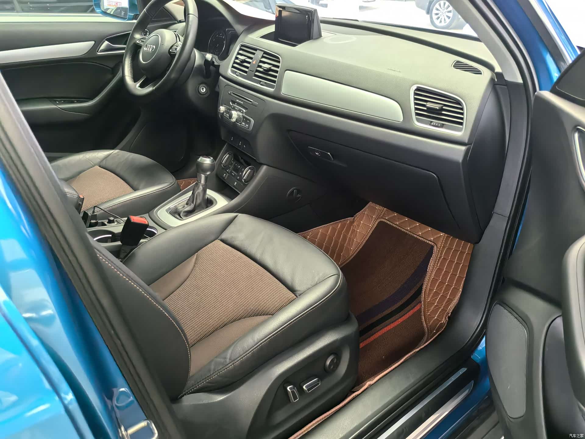 Audi Q3, 2016 12