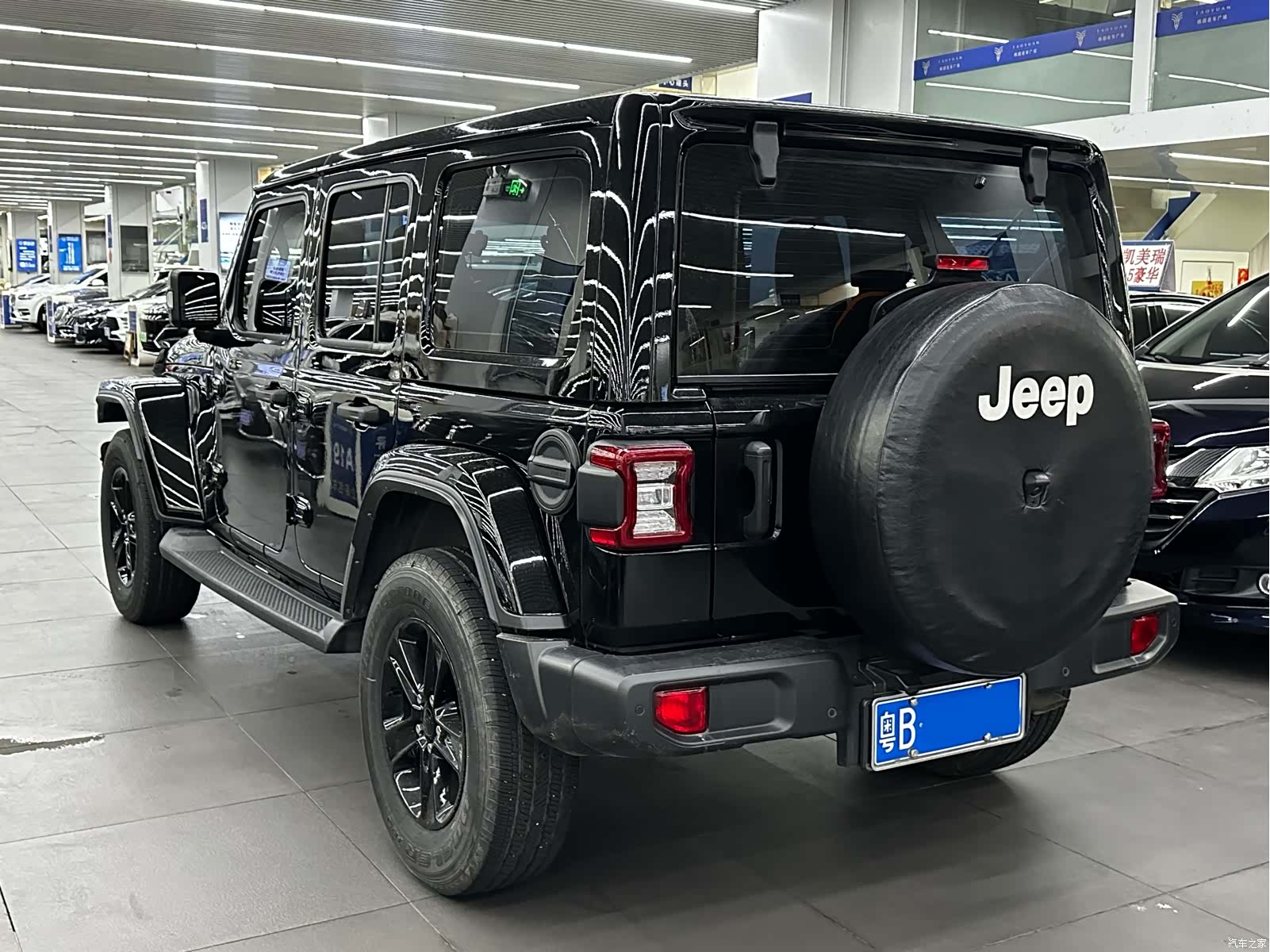 Jeep Wrangler, 2023 6