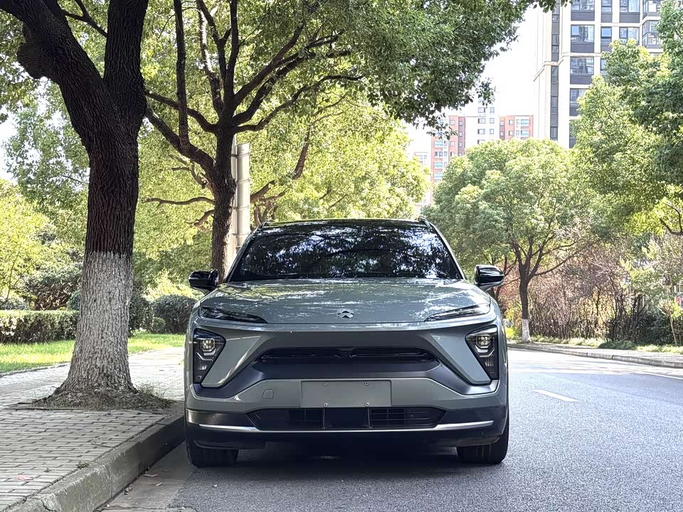 NIO ES6