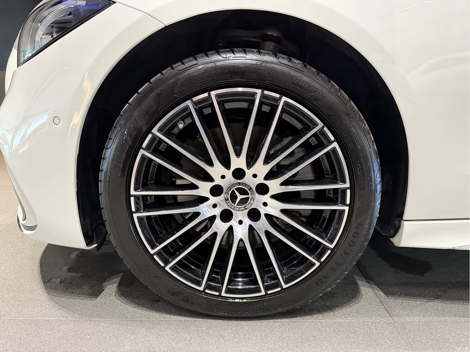 Mercedes-Benz C-Class, 2025 6