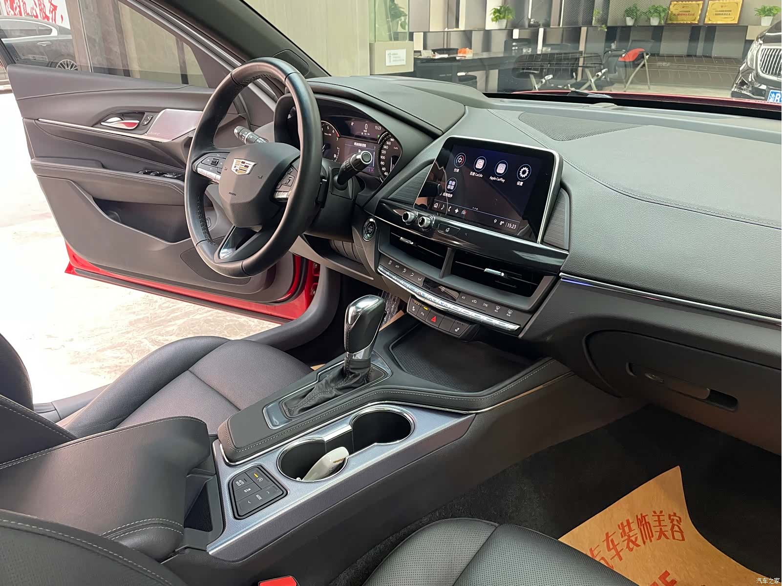 Cadillac CT4, 2022 14