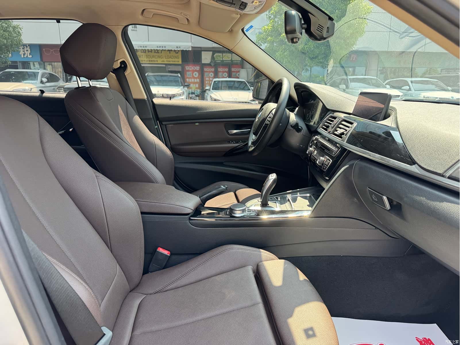 BMW 3 Series, 2019 11