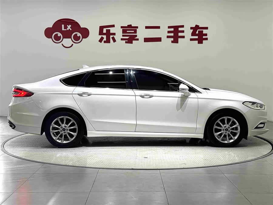 Ford Mondeo 2017, фото 6