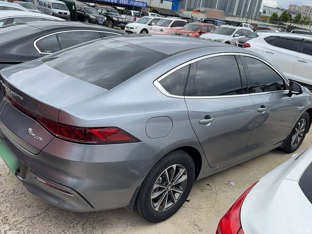 BYD Qin, 2023 10