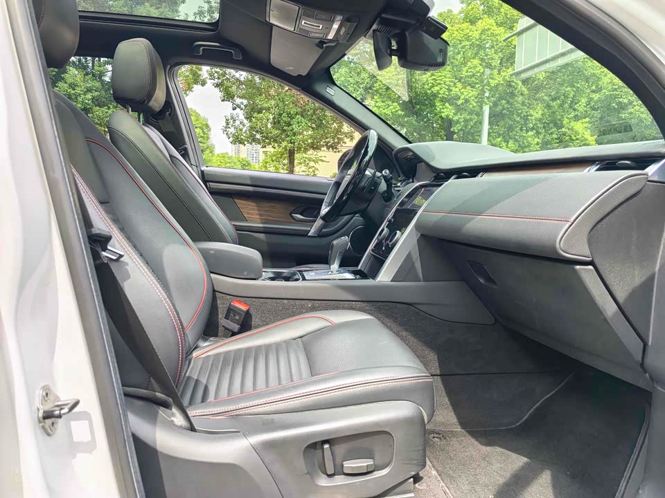 Land Rover Discover sports