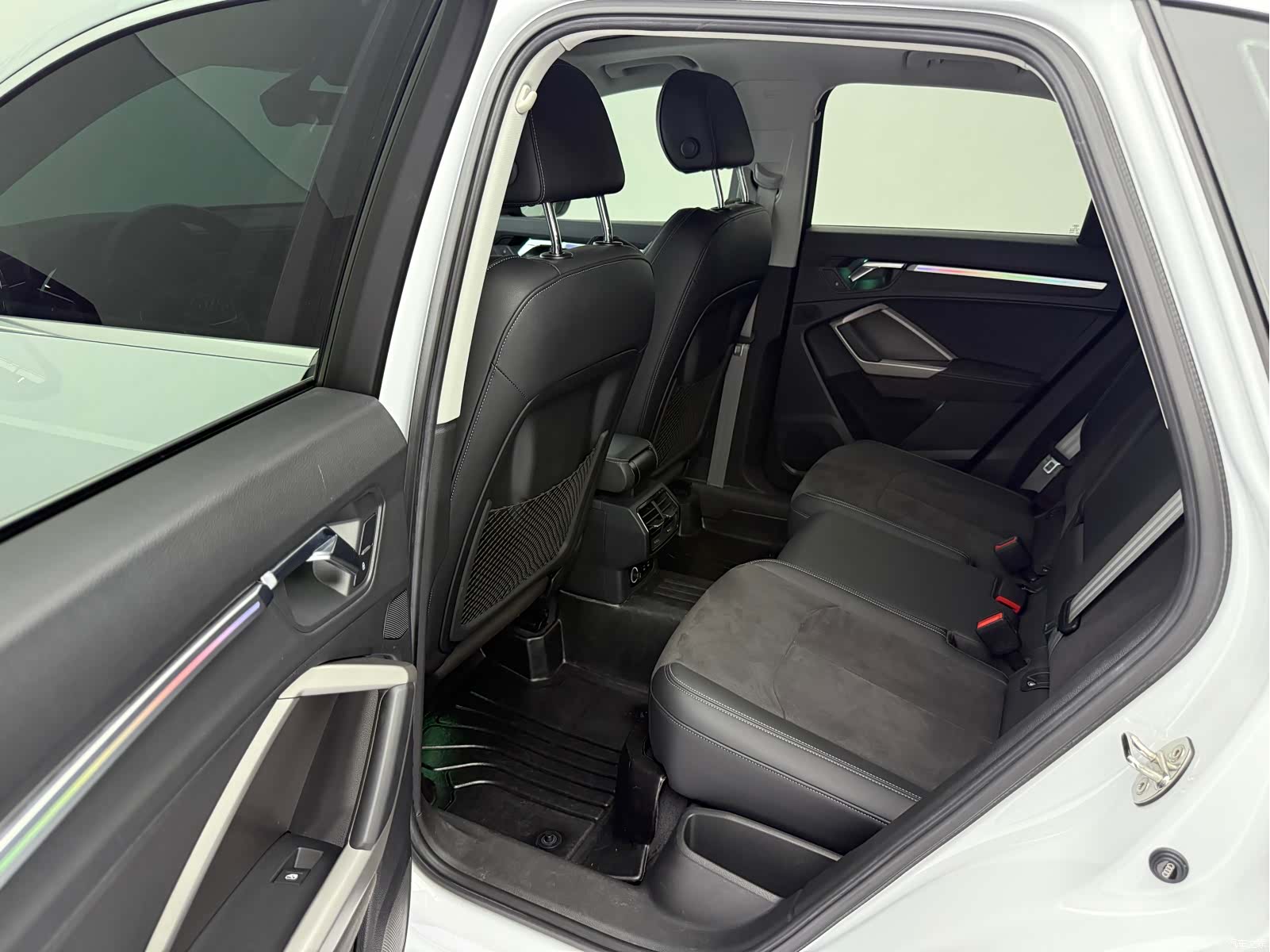Audi Q3, 2022 12