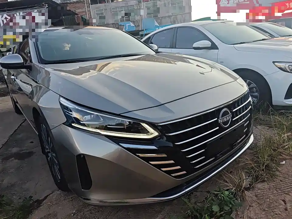 Nissan Teana