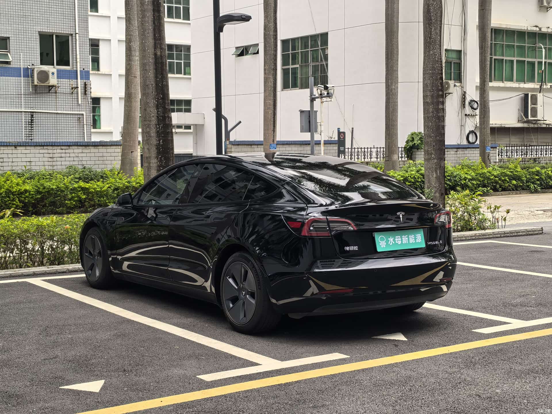 Tesla Model 3, 2023 14