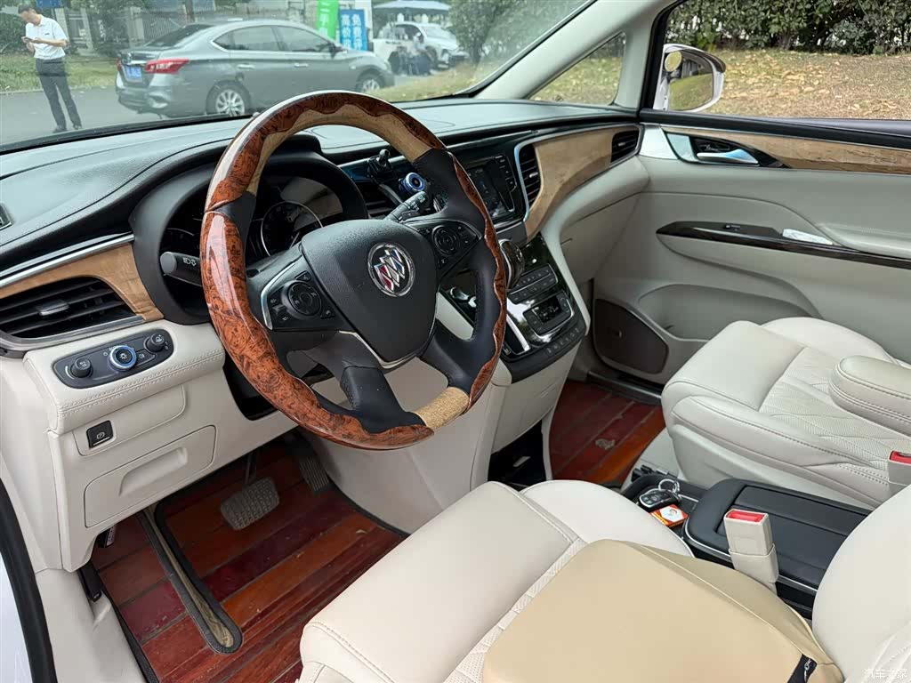Buick GL8, 2019 7