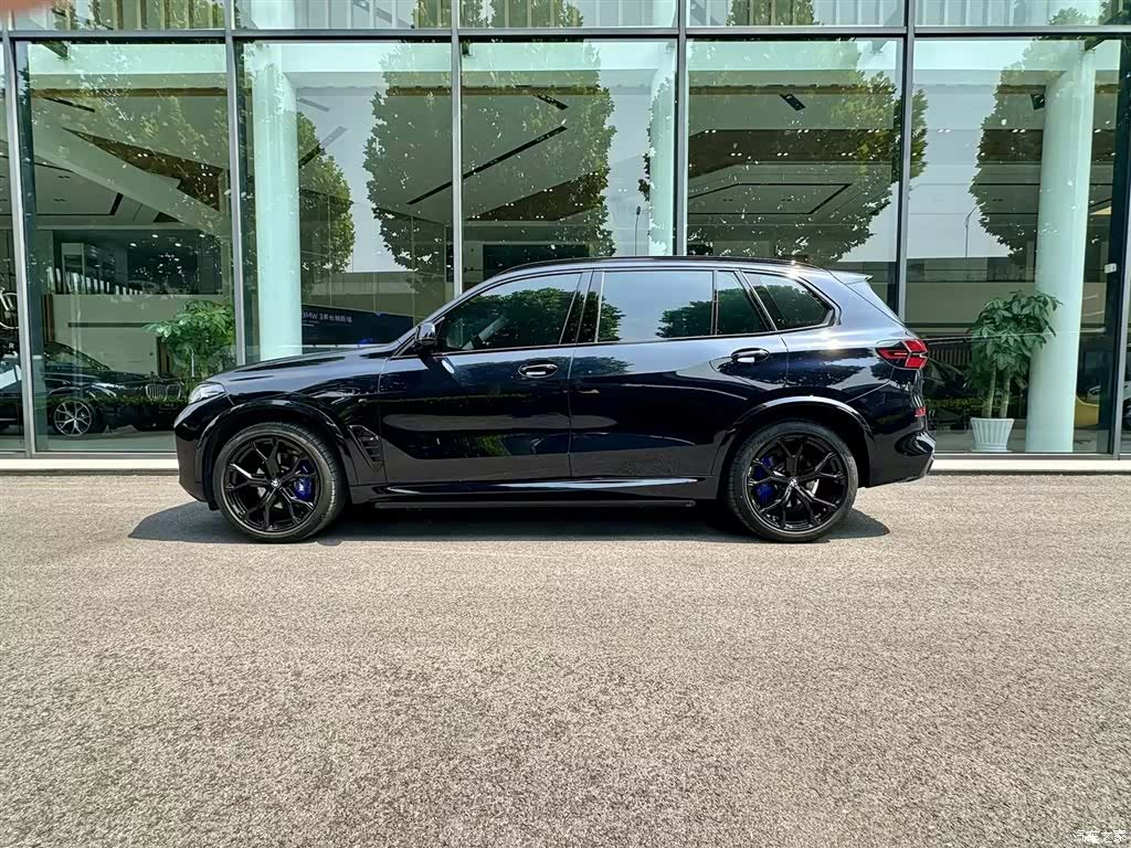 BMW X5, 2024 все фото