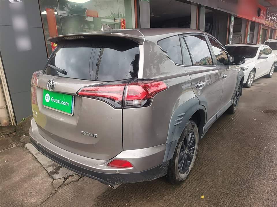 Toyota RAV4 Rongfang