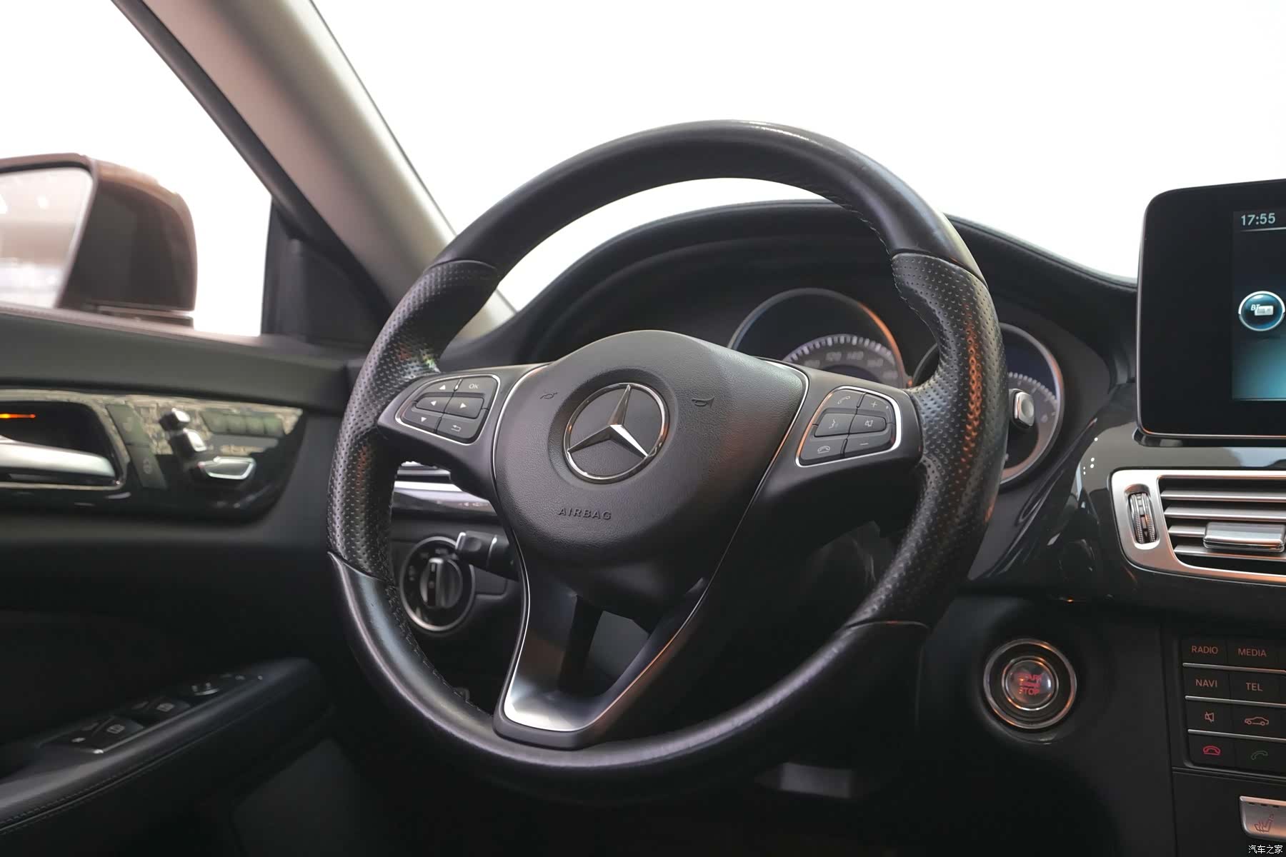Mercedes-Benz CLS, 2015 7