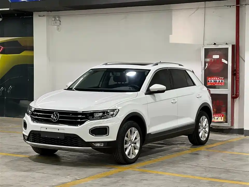 Volkswagen T-ROC exploring Songs