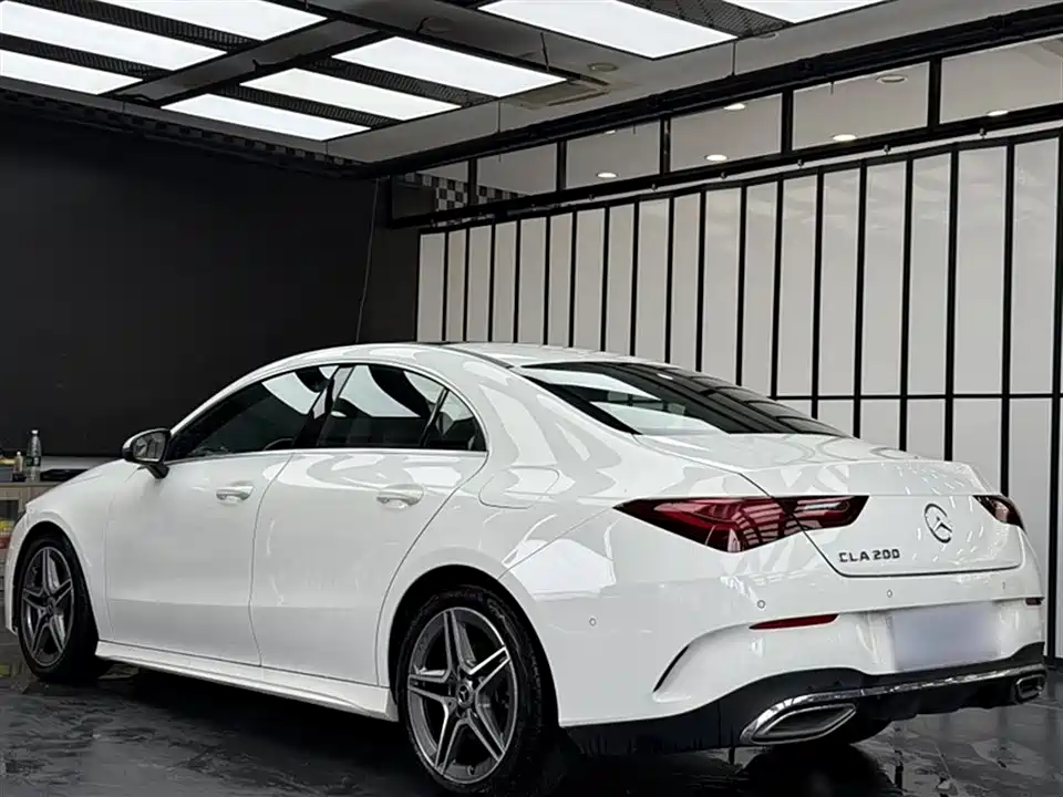 Mercedes-Benz CLA