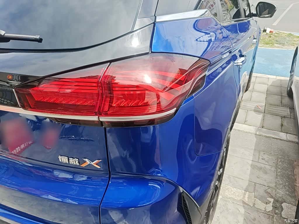 Geely Boyue, 2022 8