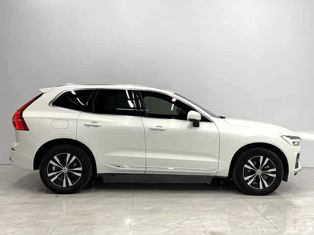 Volvo XC60, 2023 4