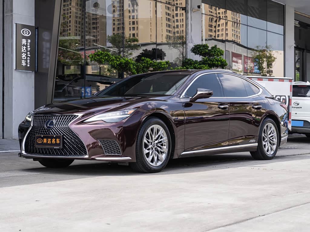 Lexus LS