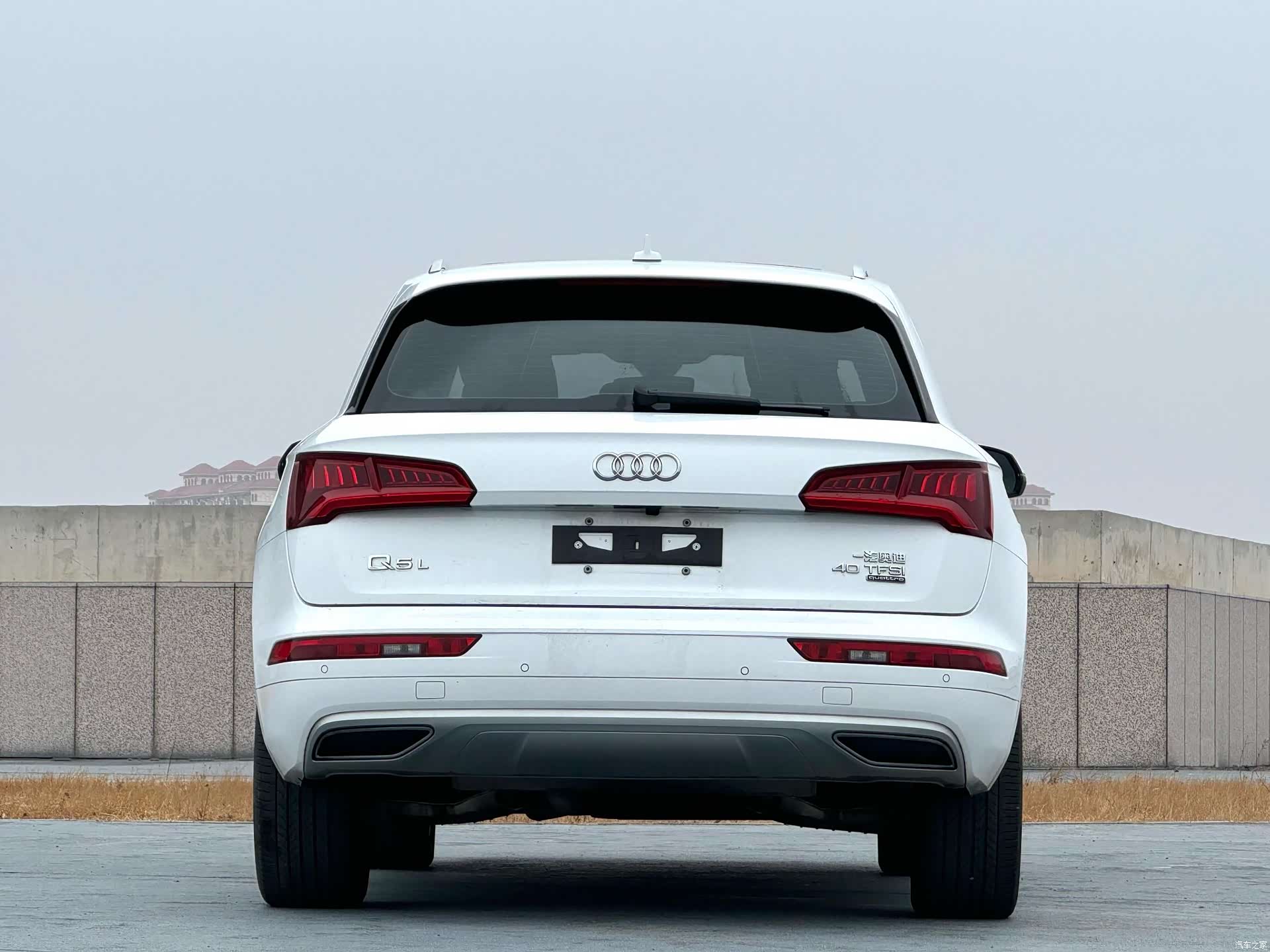 Audi Q5L, 2021 11