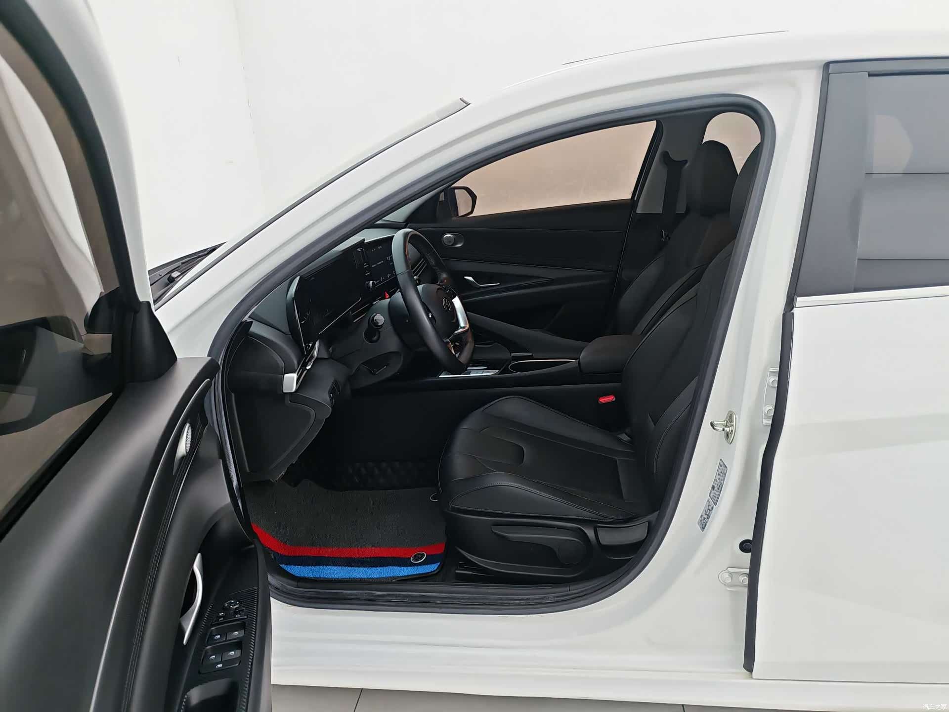 Hyundai Elantra, 2021 19