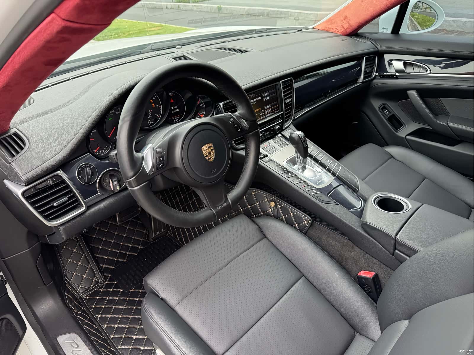 Porsche Panamera, 2013 4