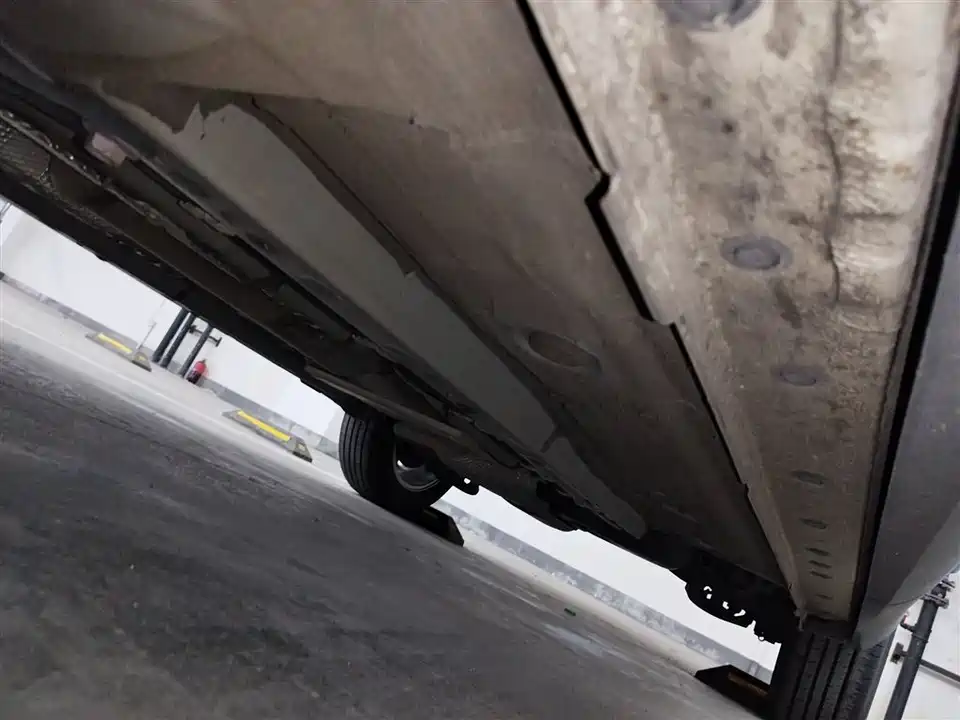 Toyota Corolla Sharp amplifier