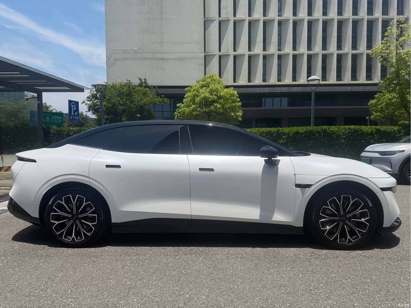 Zeekr 007, 2024 4
