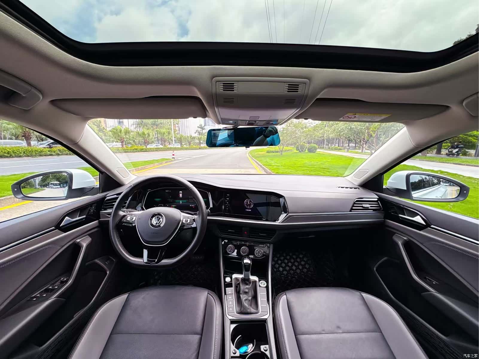 Volkswagen Sagitar, 2021 8
