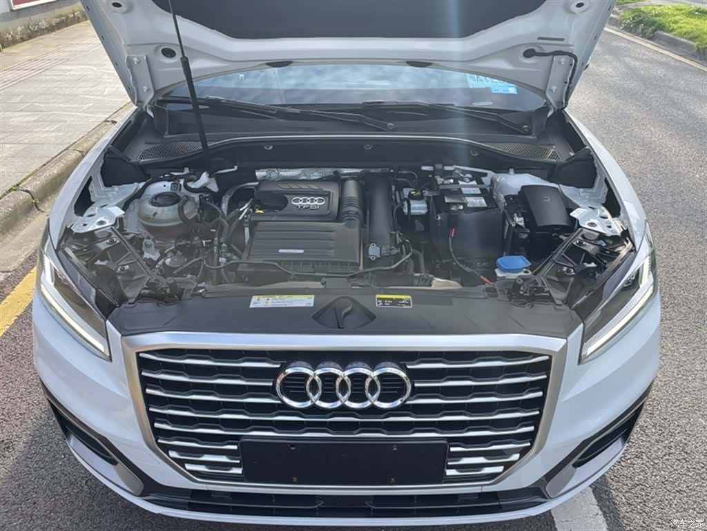 Audi Q2L, 2021 17