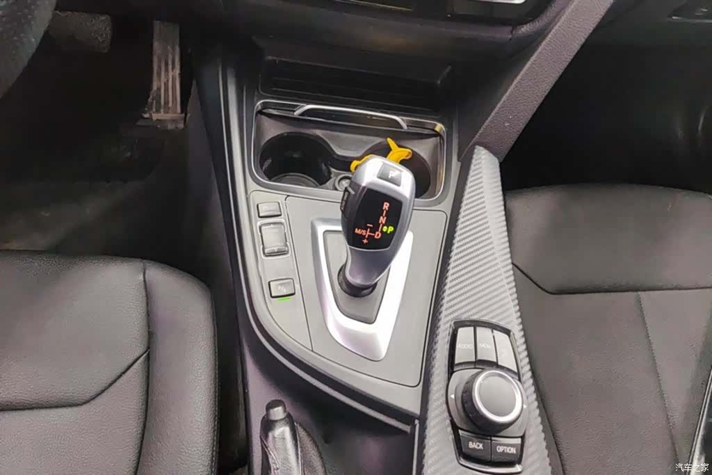 BMW 3 Series, 2017 16