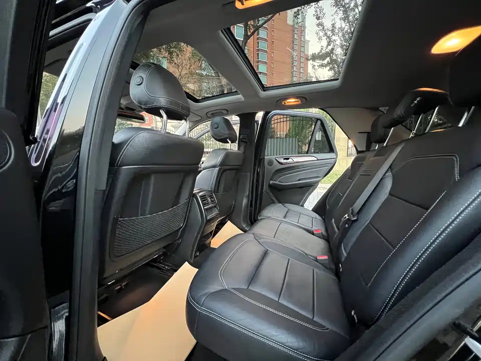 Mercedes-Benz M class