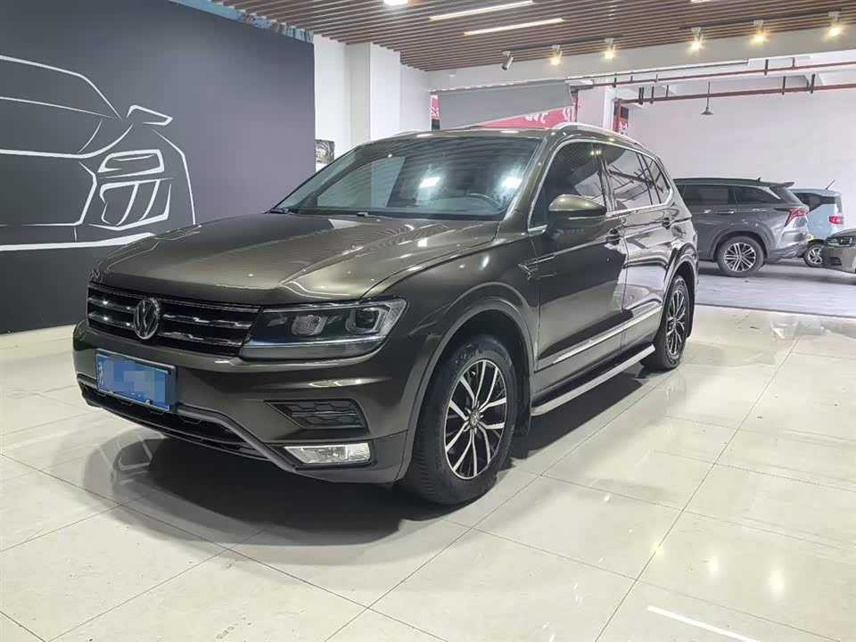 Volkswagen Tiguan L
