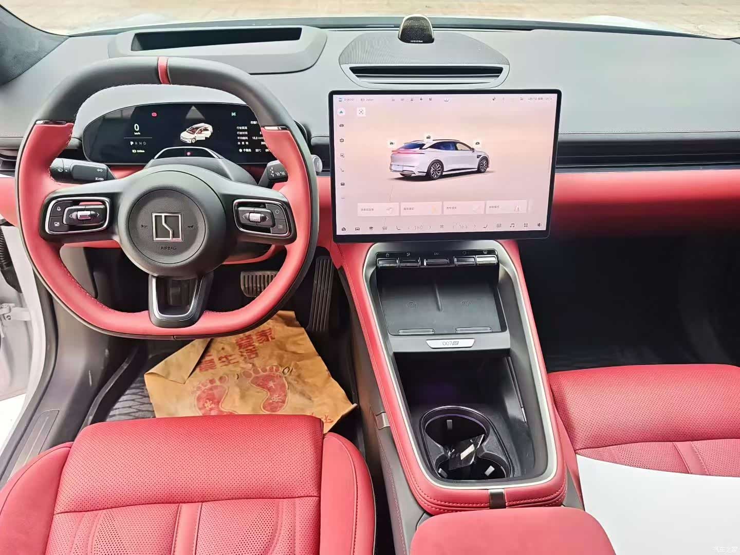 Zeekr 007, 2025 4
