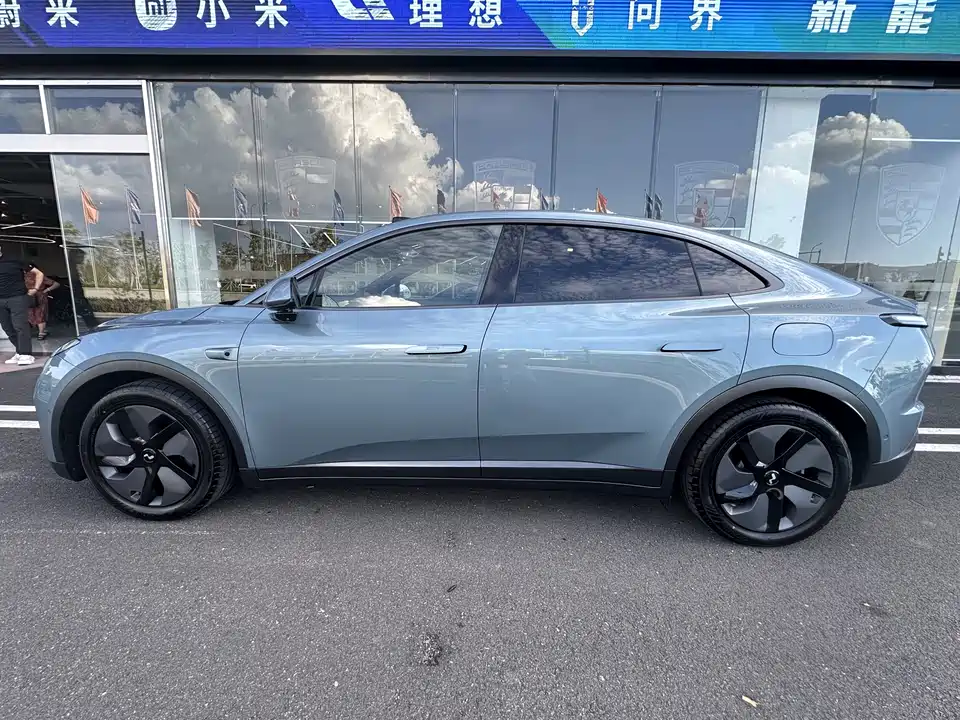 NIO L60