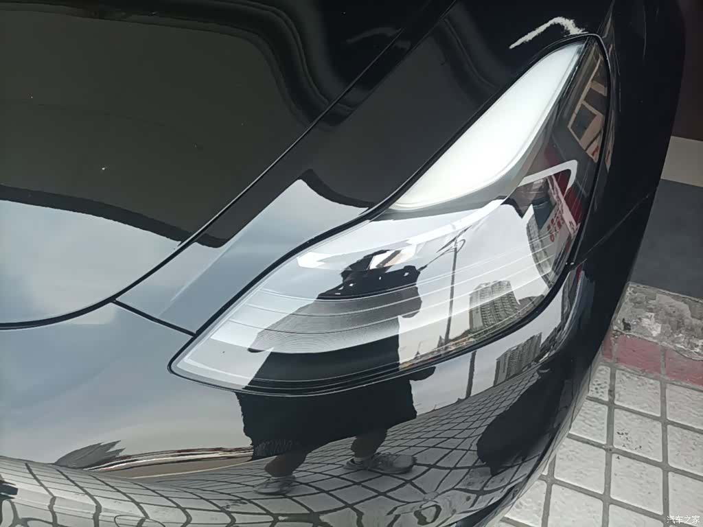 Tesla Model Y, 2022 24