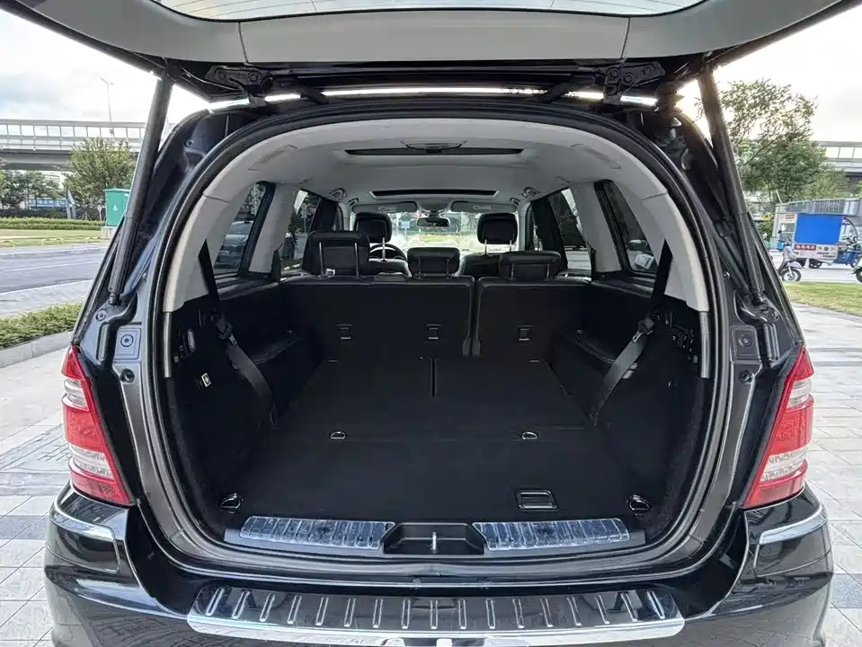 Mercedes-Benz GL grade