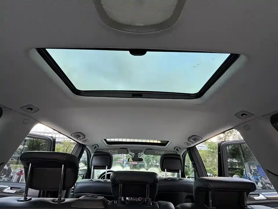 Mercedes-Benz GL grade