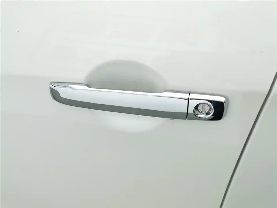 Dongfeng Junfeng E11K