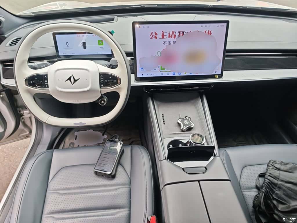 DongFeng eπ007, 2024 10