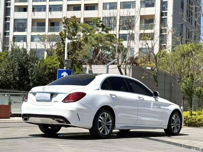 Audi A4L, 2022 4