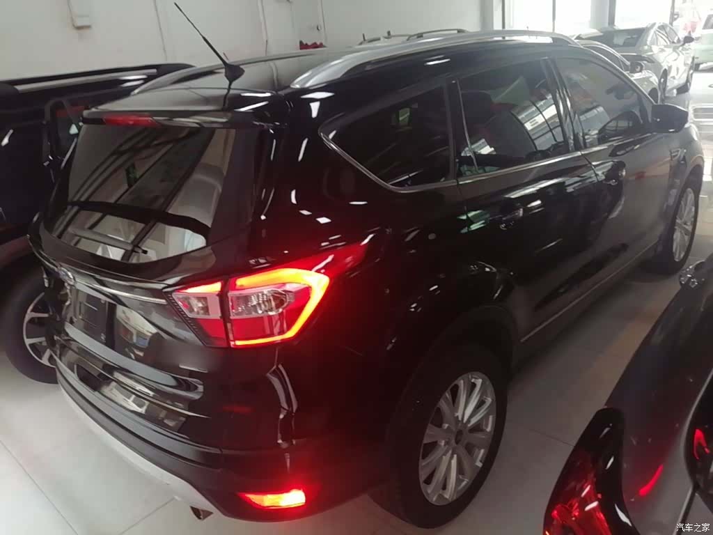 Ford Kuga, 2017 7