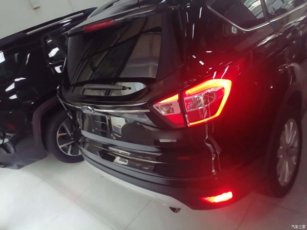 Ford Kuga, 2017 6