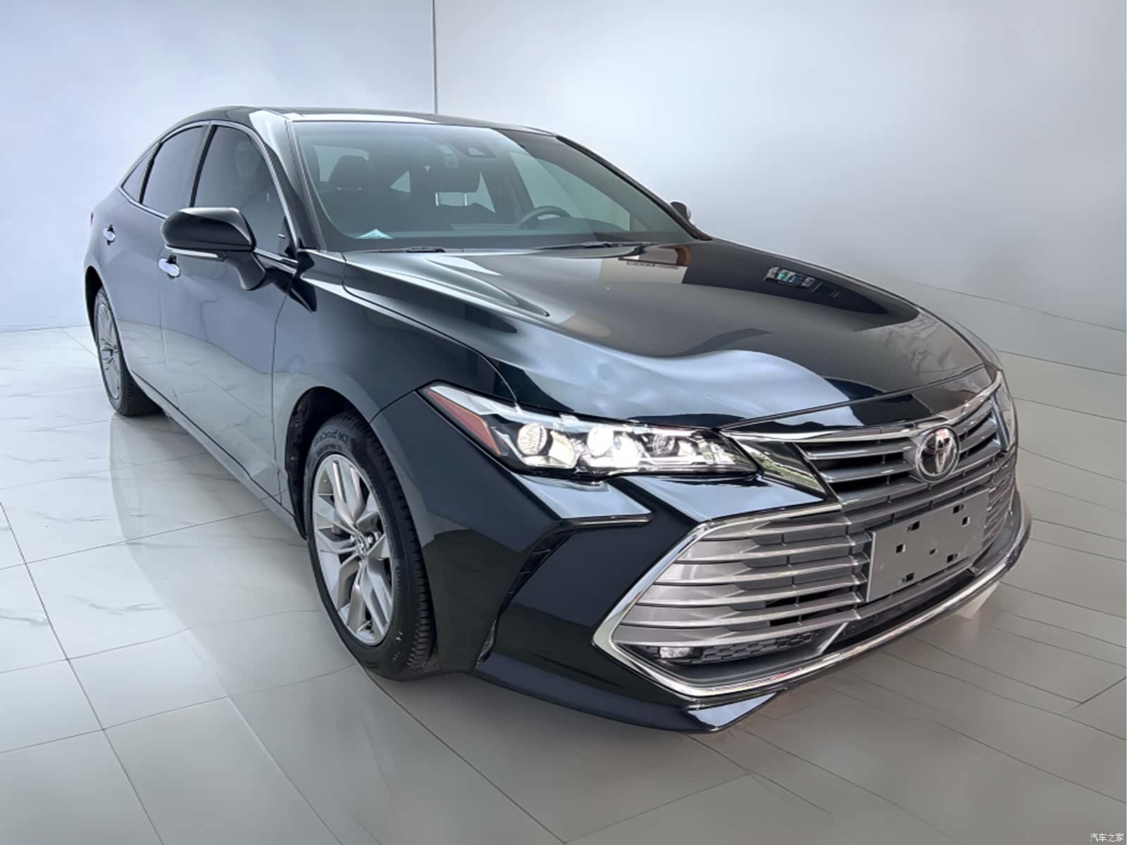 Toyota Avalon, 2022 3