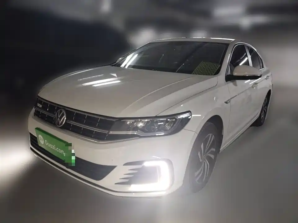 Volkswagen Bora Pure Electric