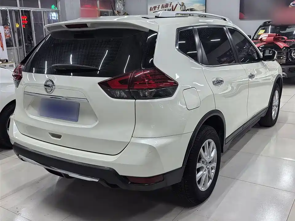 Nissan Qijun