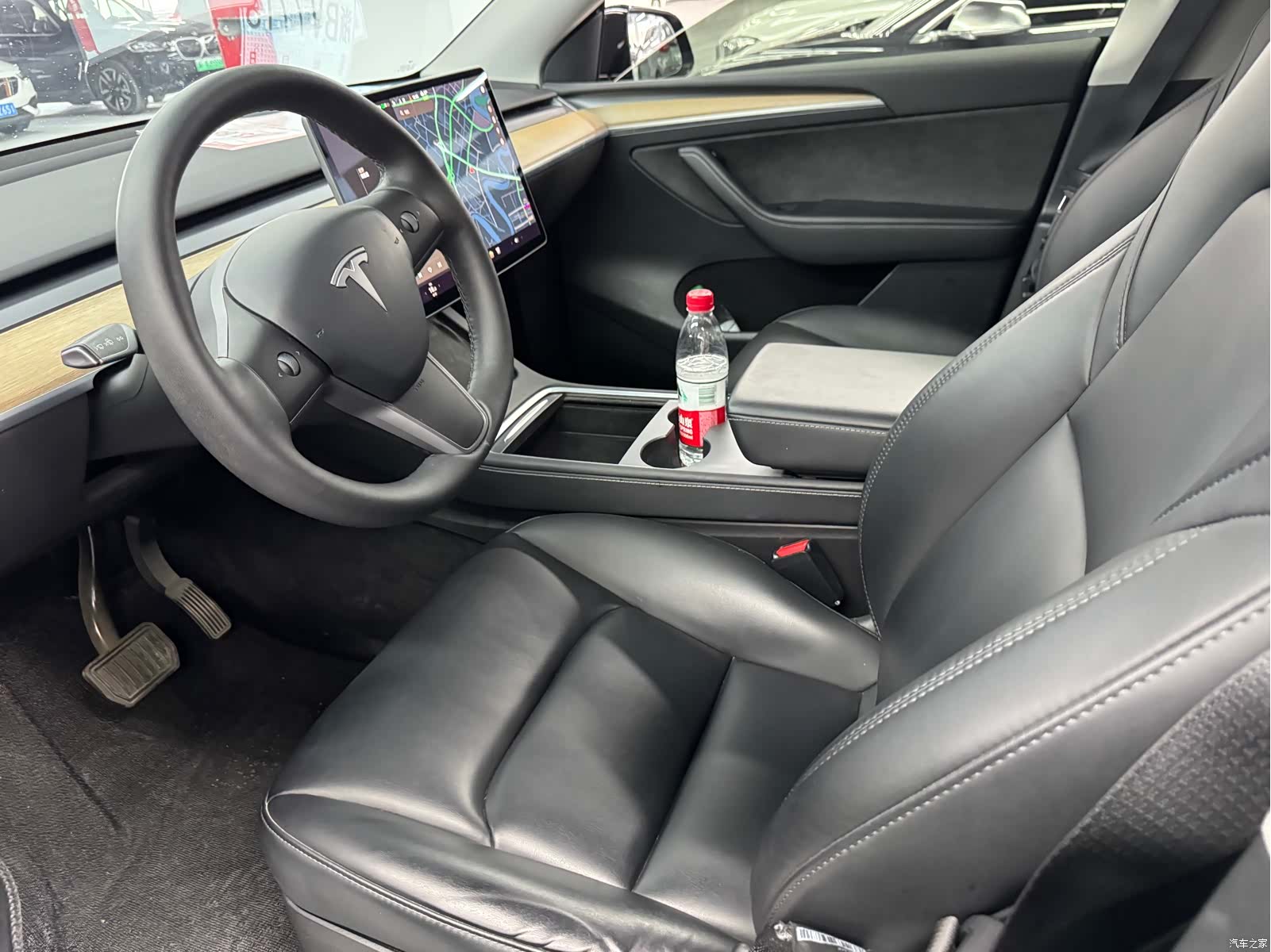 Tesla Model Y, 2021 4
